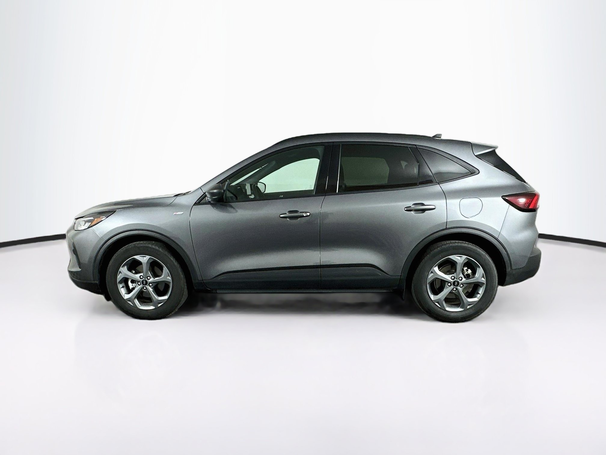 Used 2025 Ford Escape ST-Line FWD image 4