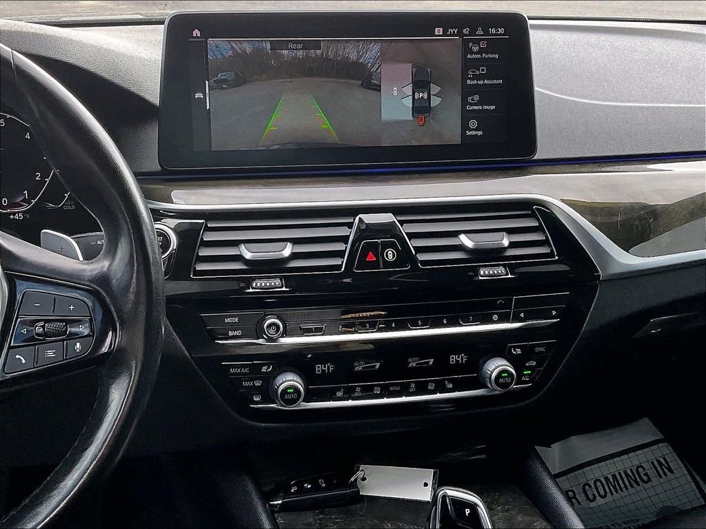 Used 2021 BMW 530i xDrive w/ Convenience Package AWD/4WD image 18