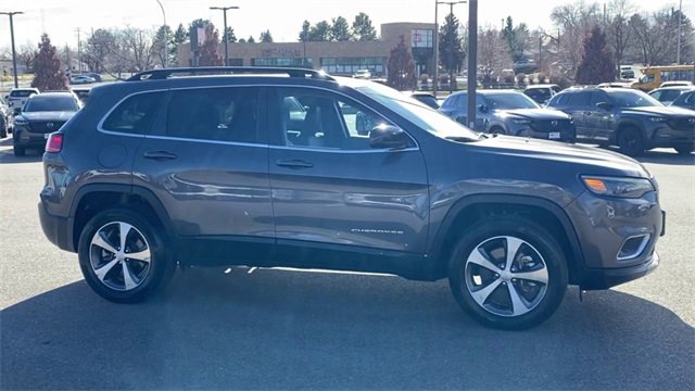Used 2022 Jeep Cherokee Limited image 9