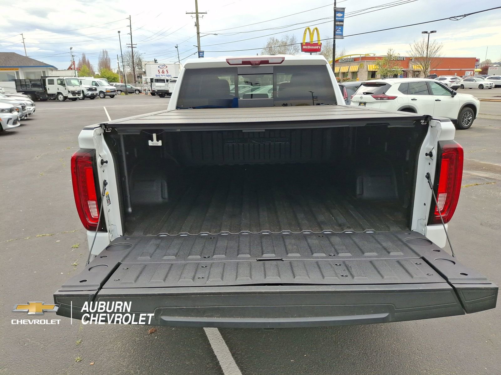 Used 2021 GMC Sierra 1500 Denali w/ Denali Ultimate Package image 22