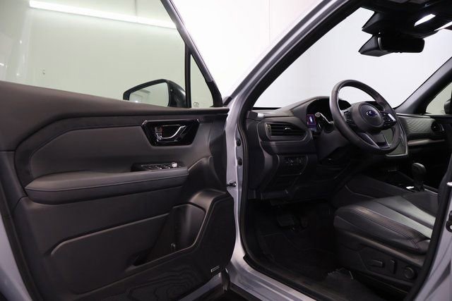 Certified 2025 Subaru Forester Limited image 9