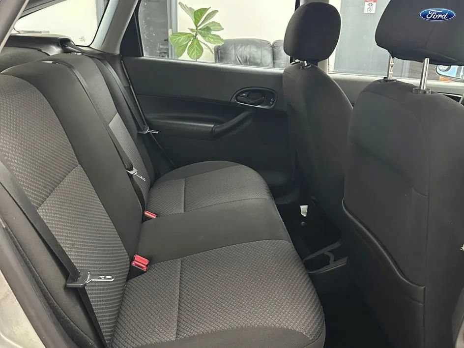 Used 2007 Ford Focus S FWD image 22