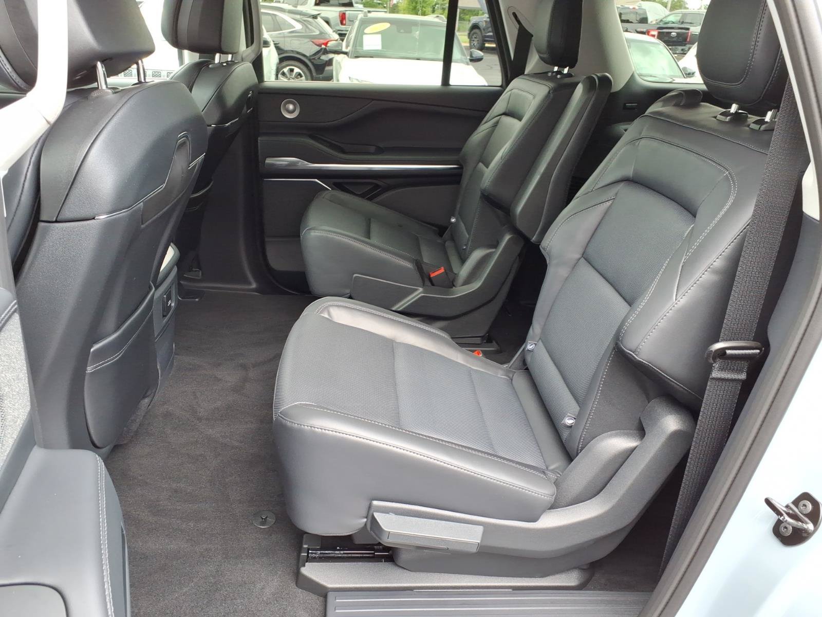 New 2027 Lincoln Navigator L Reserve AWD/4WD image 7