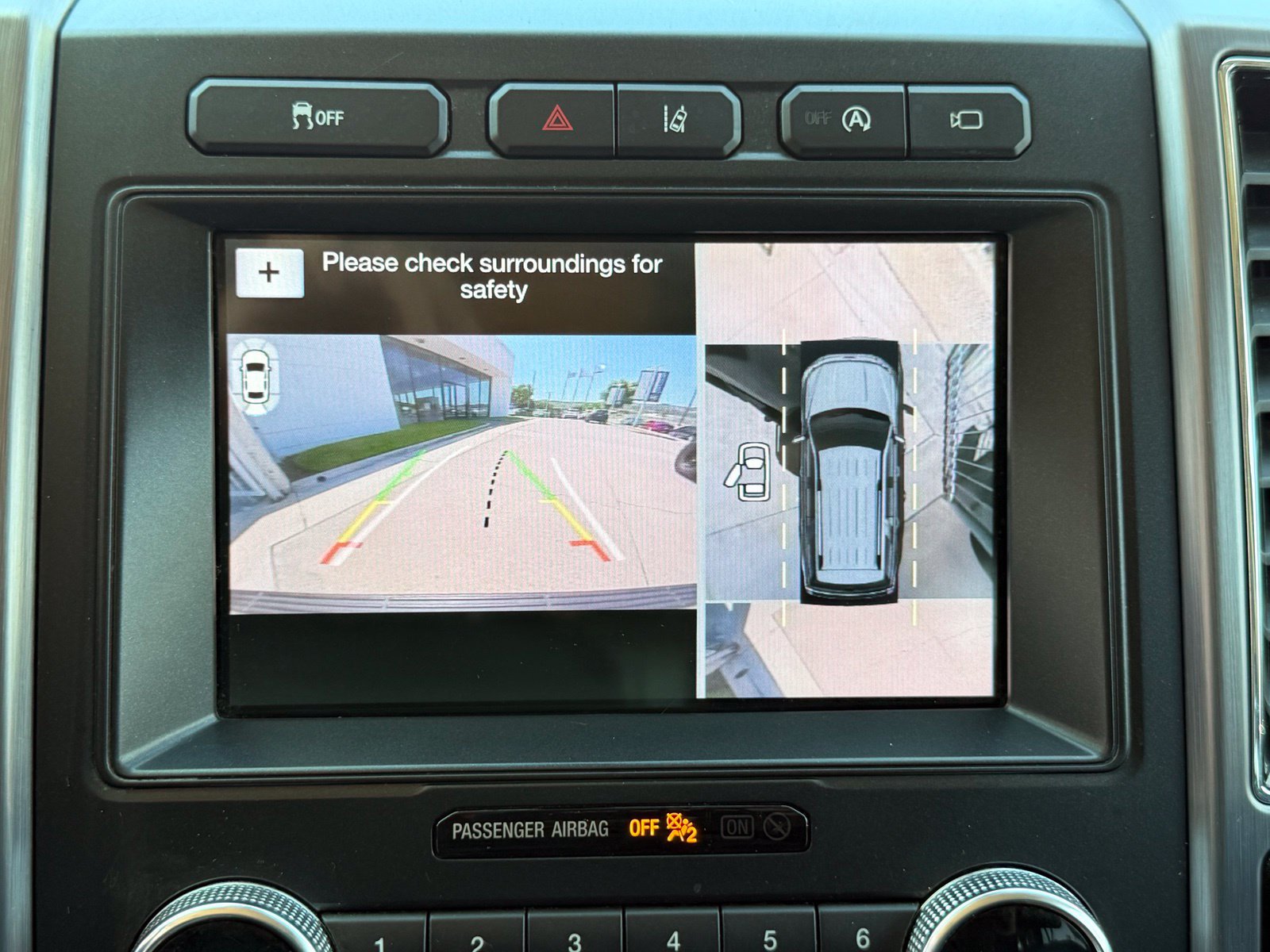 Used 2019 Ford Expedition Platinum RWD image 38