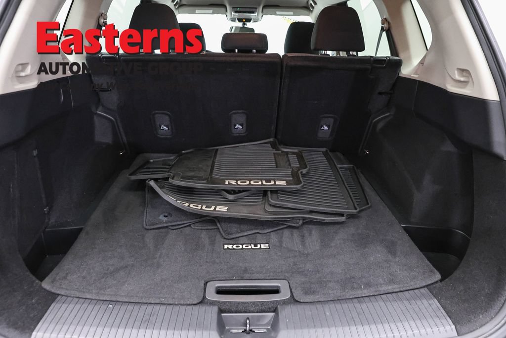 Used 2023 Nissan Rogue SV AWD/4WD image 9