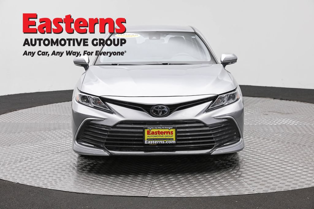 Used 2023 Toyota Camry LE FWD image 4