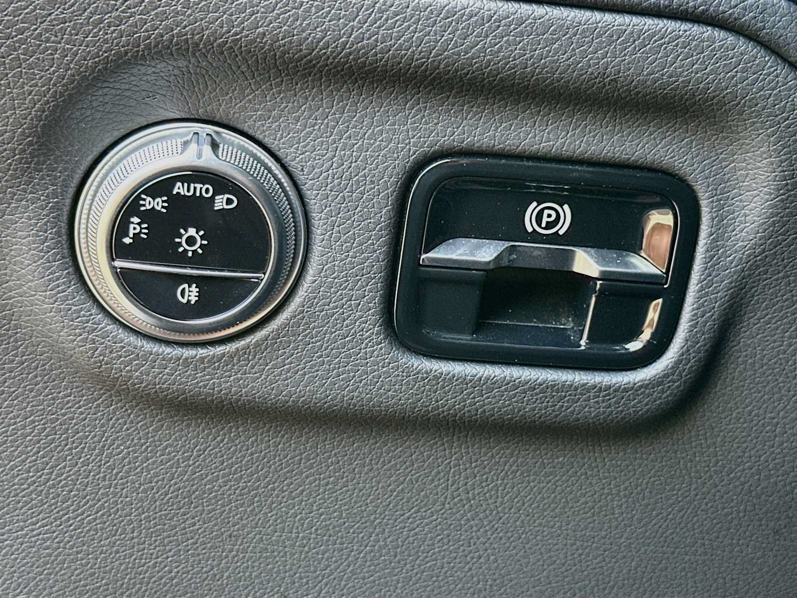 Used 2023 Mercedes-Benz EQS 580 4MATIC Sedan image 10
