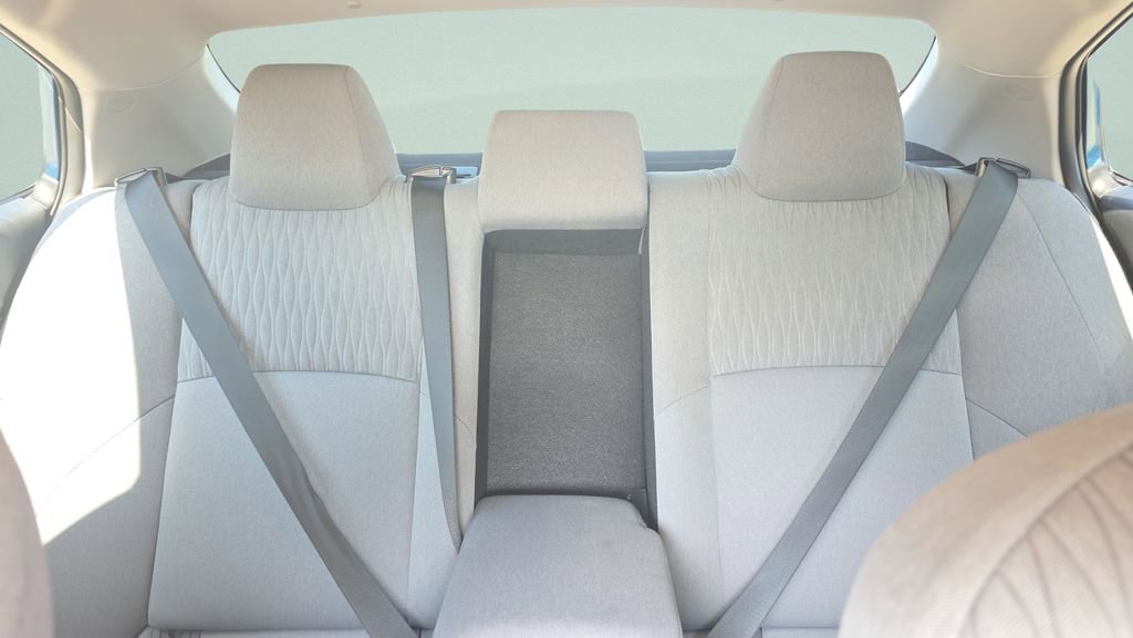 Used 2025 Toyota Camry Hybrid FWD image 10