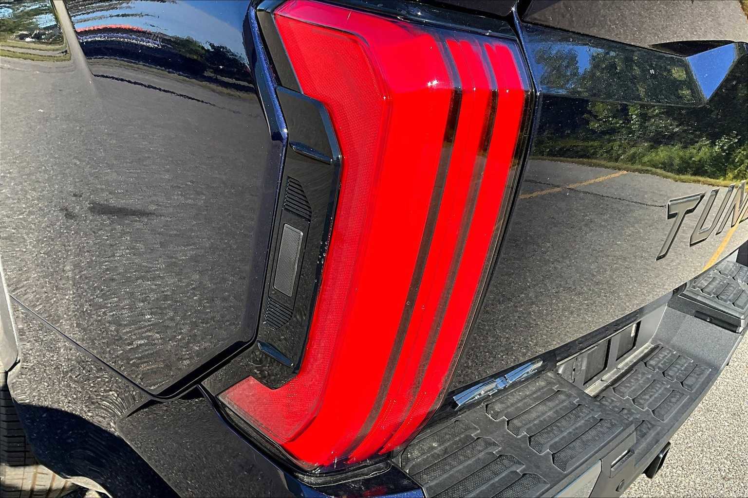 New 2025 Toyota Tundra Limited image 14