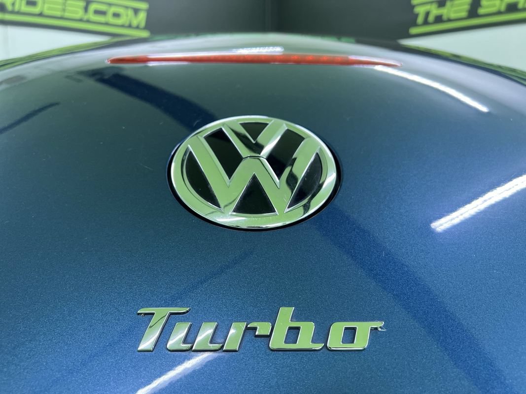 Used 2017 Volkswagen Beetle 1.8T Classic FWD image 12