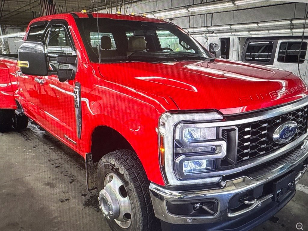 Used 2024 Ford F350 Lariat w/ Lariat Ultimate Package AWD/4WD image 5
