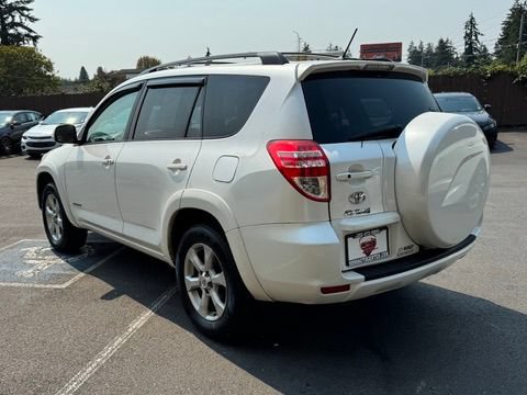 Used 2011 Toyota RAV4 Limited AWD/4WD image 5