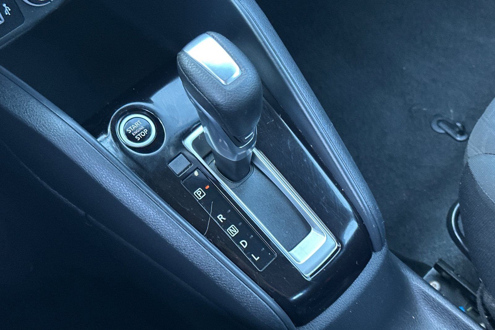 Used 2021 Nissan Kicks S FWD image 21