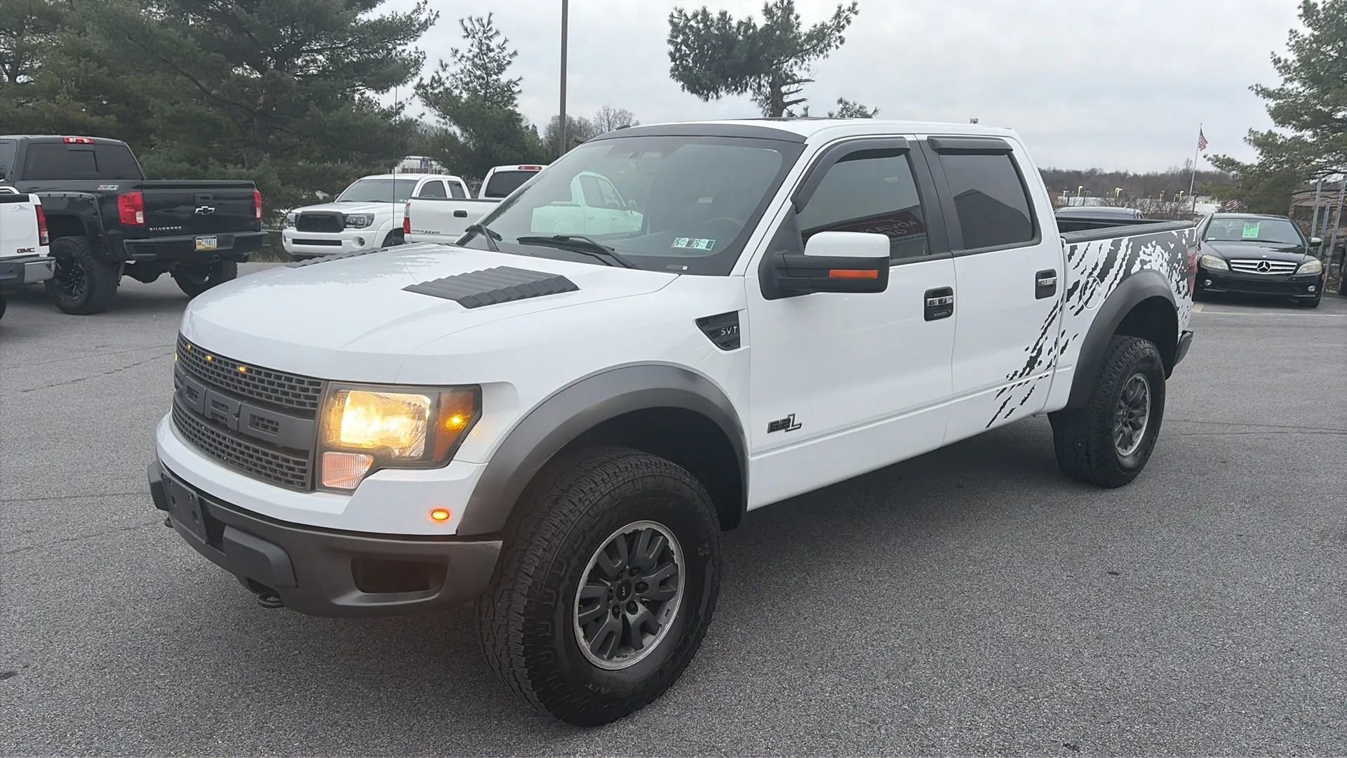 Used 2011 Ford F150 Raptor w/ Raptor Luxury Pkg image 23