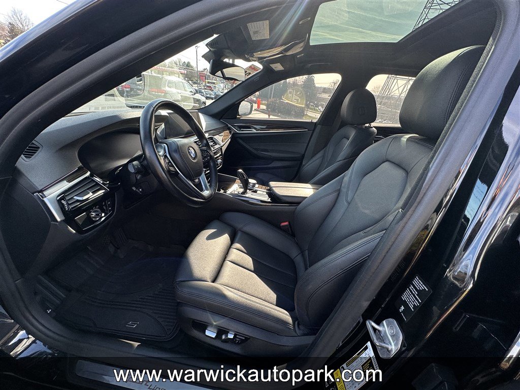 Used 2020 BMW 530i xDrive w/ Convenience Package AWD/4WD image 4