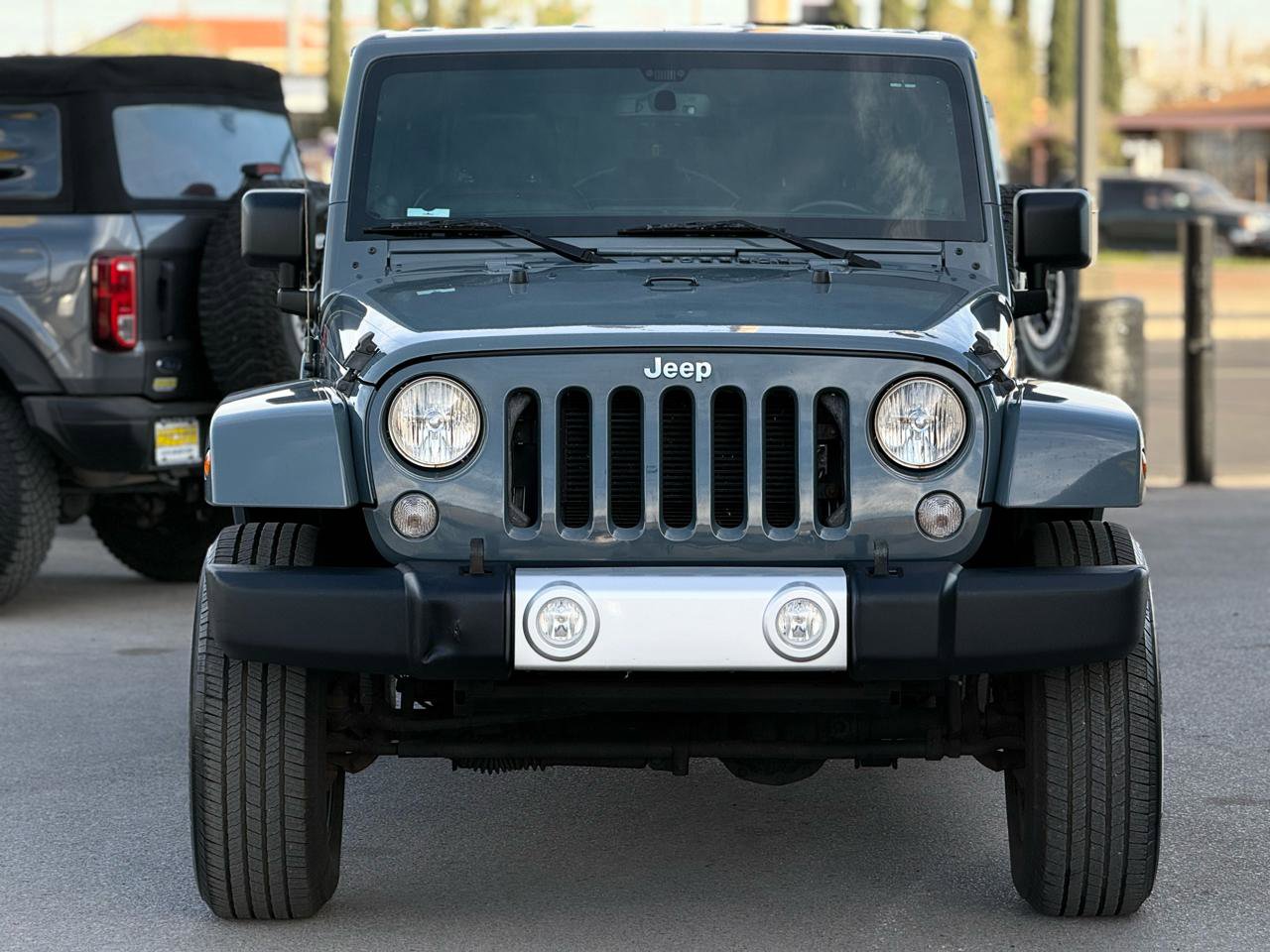 Used 2014 Jeep Wrangler Unlimited Sahara w/ Max Tow Package image 4