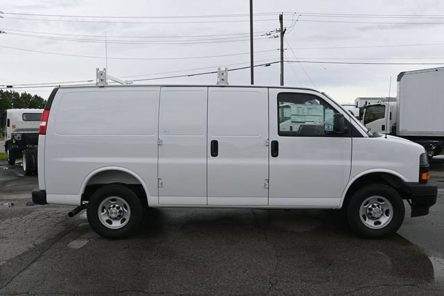 New 2026 Chevrolet Express 2500 w/ Driver Convenience Package RWD image 15