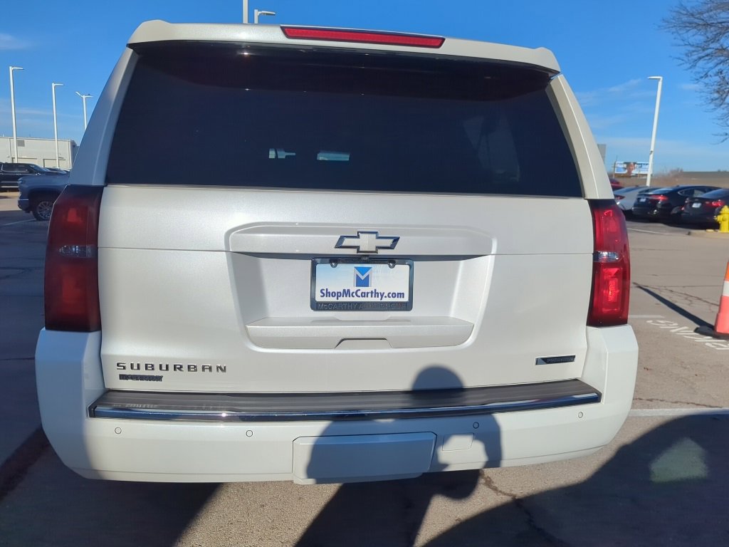 Used 2017 Chevrolet Suburban Premier image 6