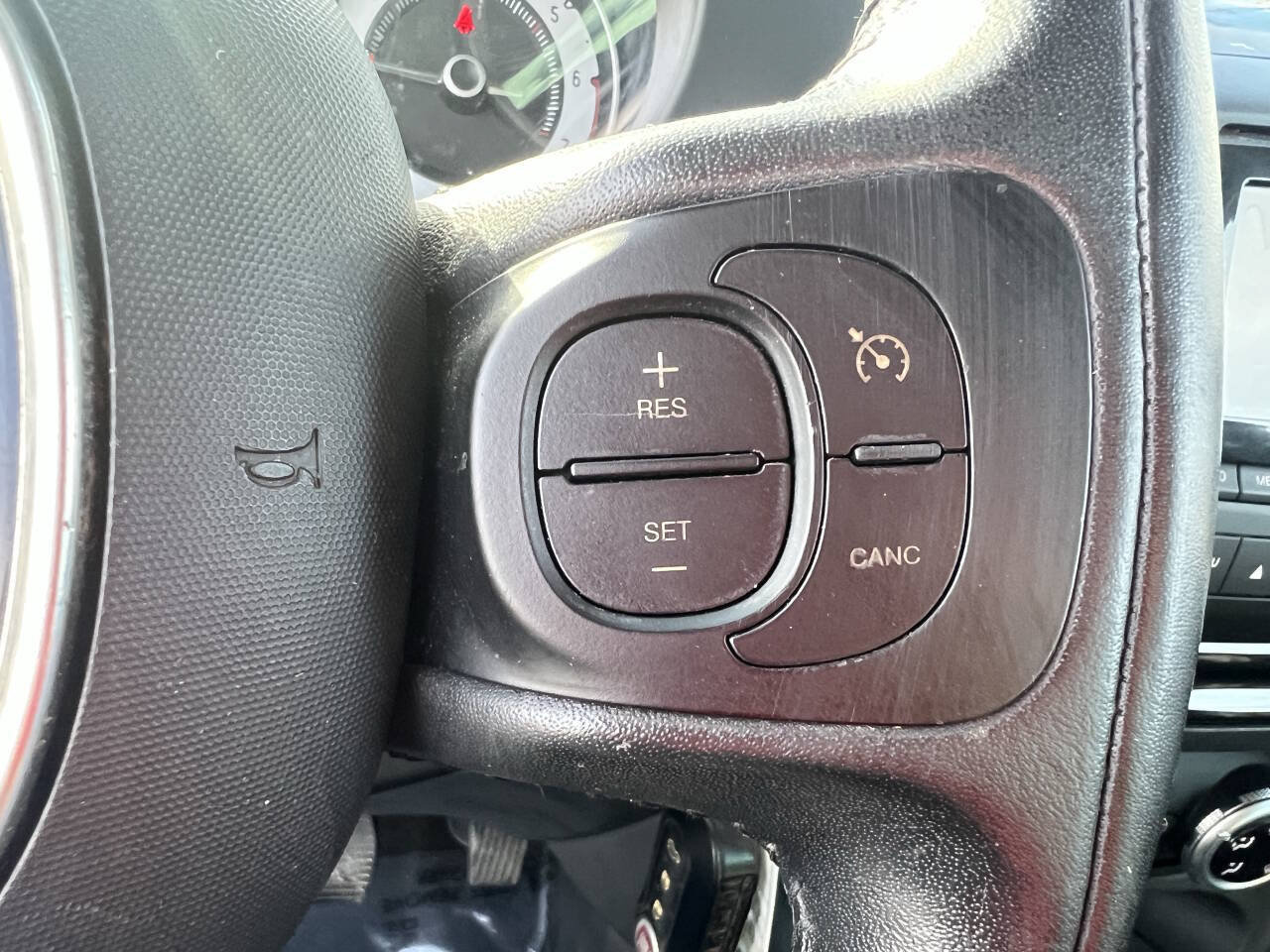 Used 2015 FIAT 500L Trekking FWD image 16