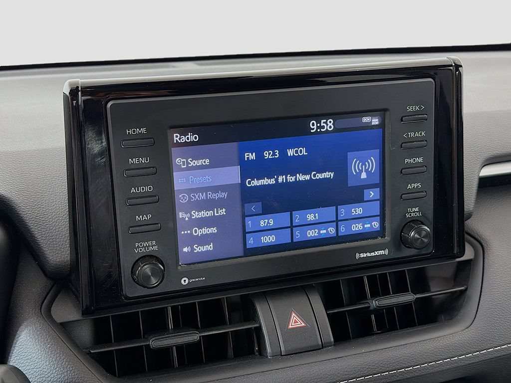 Used 2021 Toyota RAV4 LE AWD/4WD image 29
