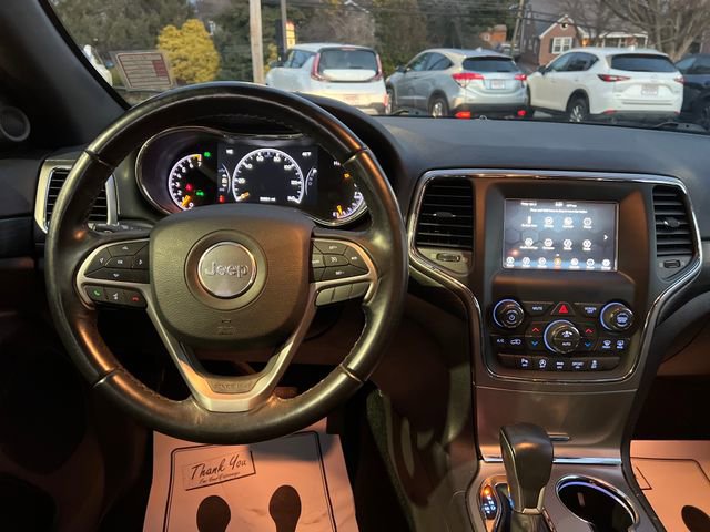 Used 2021 Jeep Grand Cherokee Laredo image 18