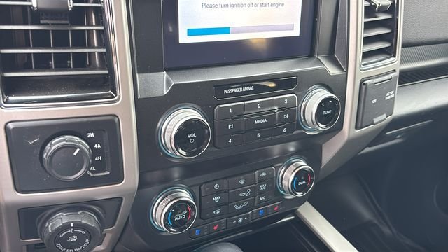 Used 2019 Ford F150 Lariat w/ Equipment Group 502A Luxury AWD/4WD image 18