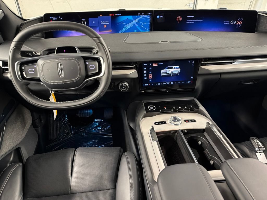 New 2026 Lincoln Navigator Reserve w/ Jet Appearance Package AWD/4WD image 8
