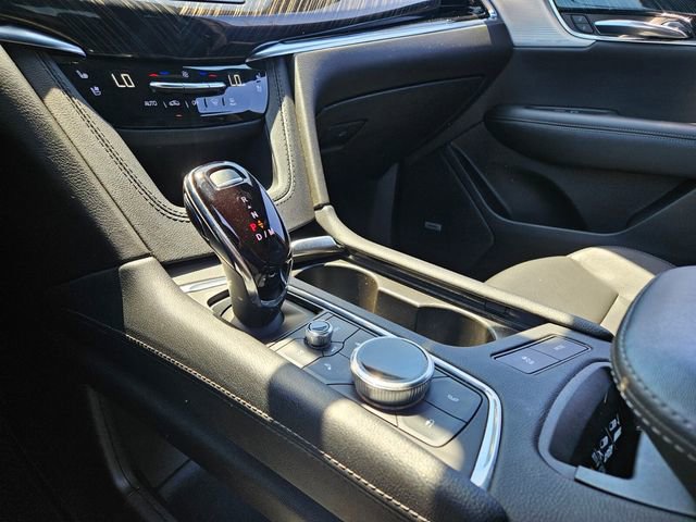 Certified 2023 Cadillac XT6 Premium Luxury w/ Technology Package FWD image 24