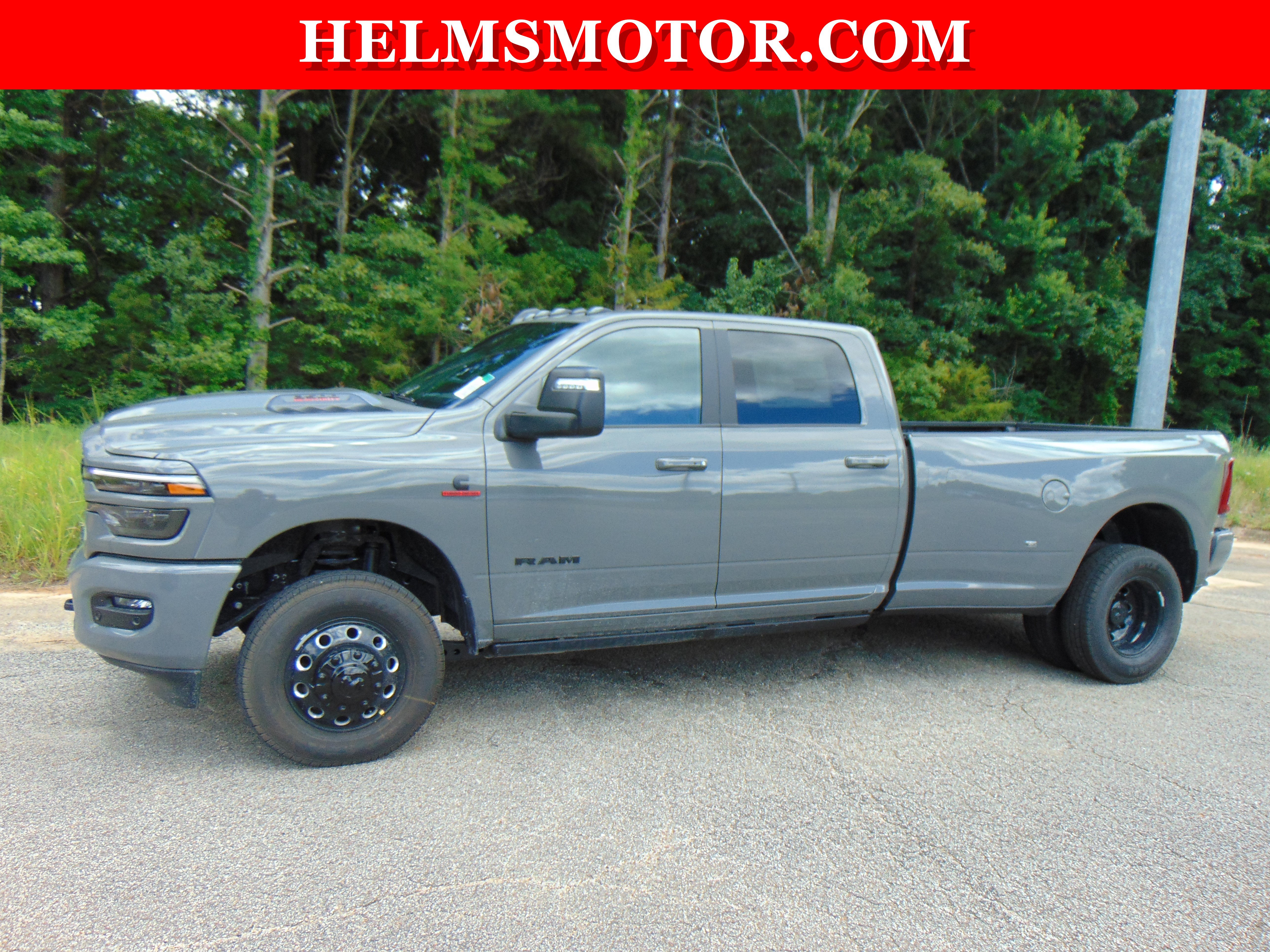 New 2026 RAM 3500 Laramie AWD/4WD image 5
