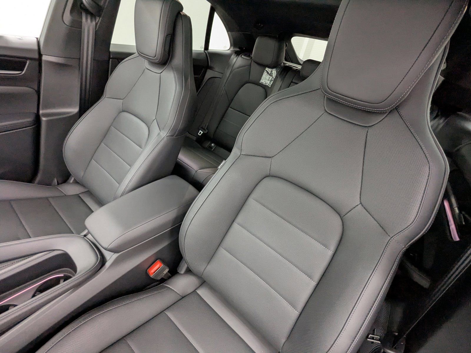 New 2026 Porsche Macan Electric image 5