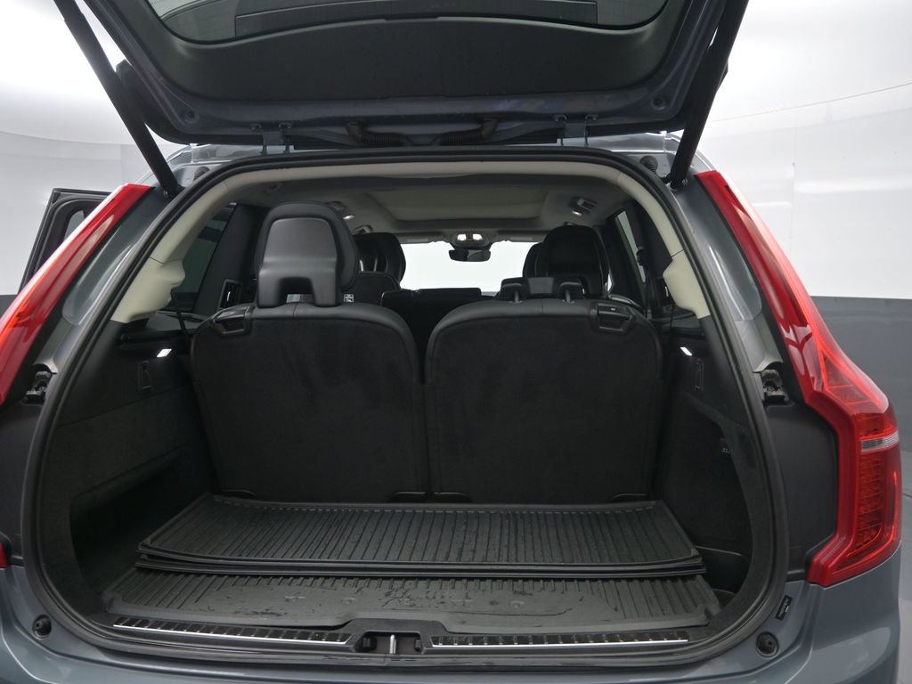 Used 2023 Volvo XC90 B6 Core w/ Climate Package image 13