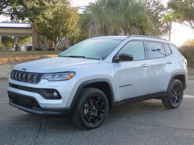 New 2026 Jeep Compass Latitude image 3