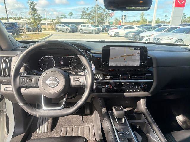 Certified 2024 Nissan Pathfinder SL w/ SL Premium Package image 30