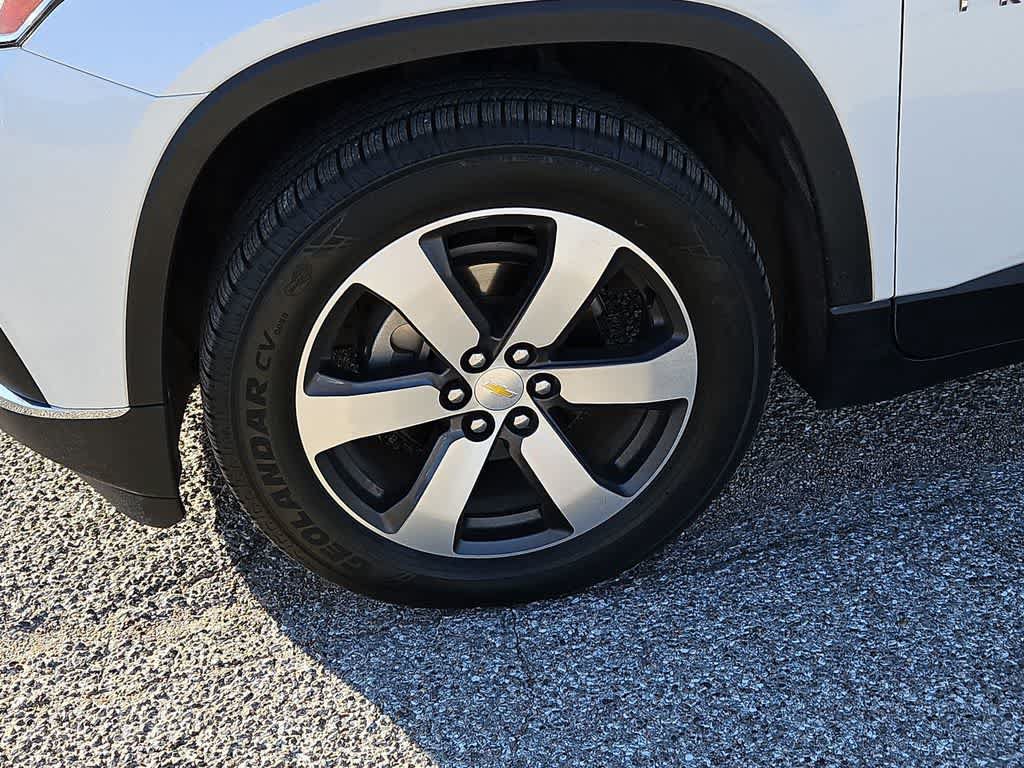 Used 2019 Chevrolet Traverse LT w/ LT Premium Package FWD image 16