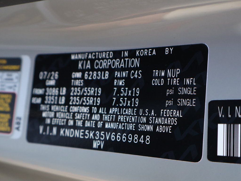 New 2027 Kia Carnival SX FWD image 31