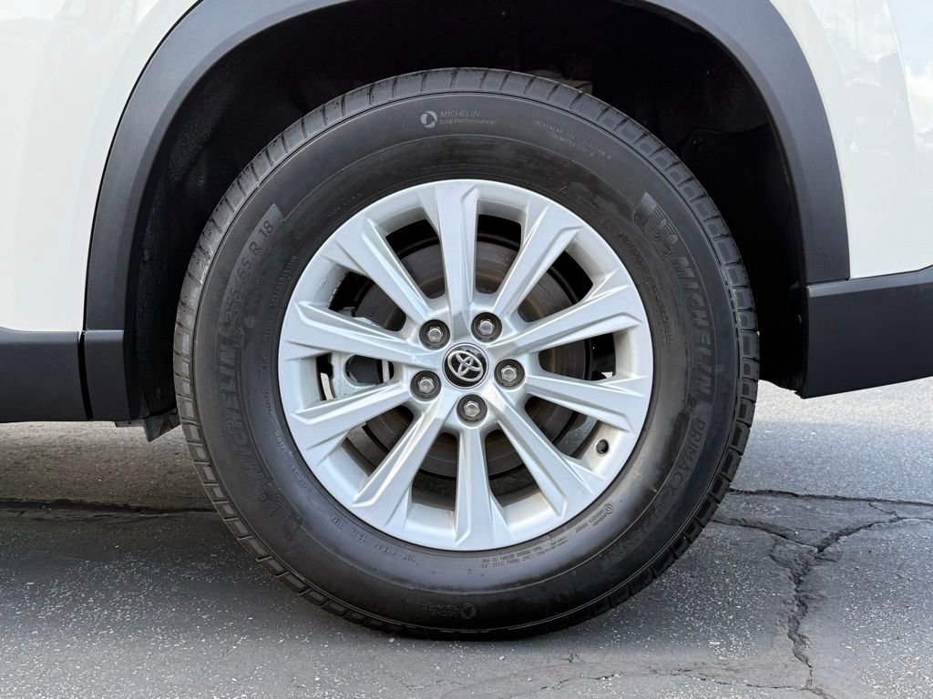 Used 2024 Toyota Grand Highlander XLE image 16