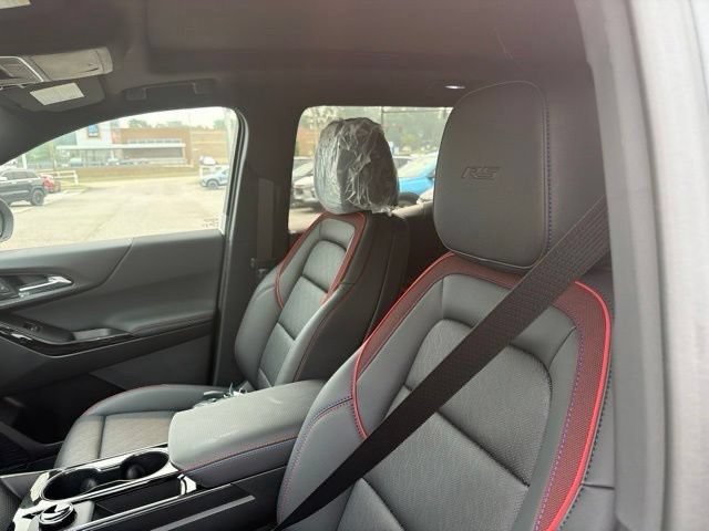 New 2027 Chevrolet Equinox RS w/ LPO, Floor Liner Package AWD/4WD image 9