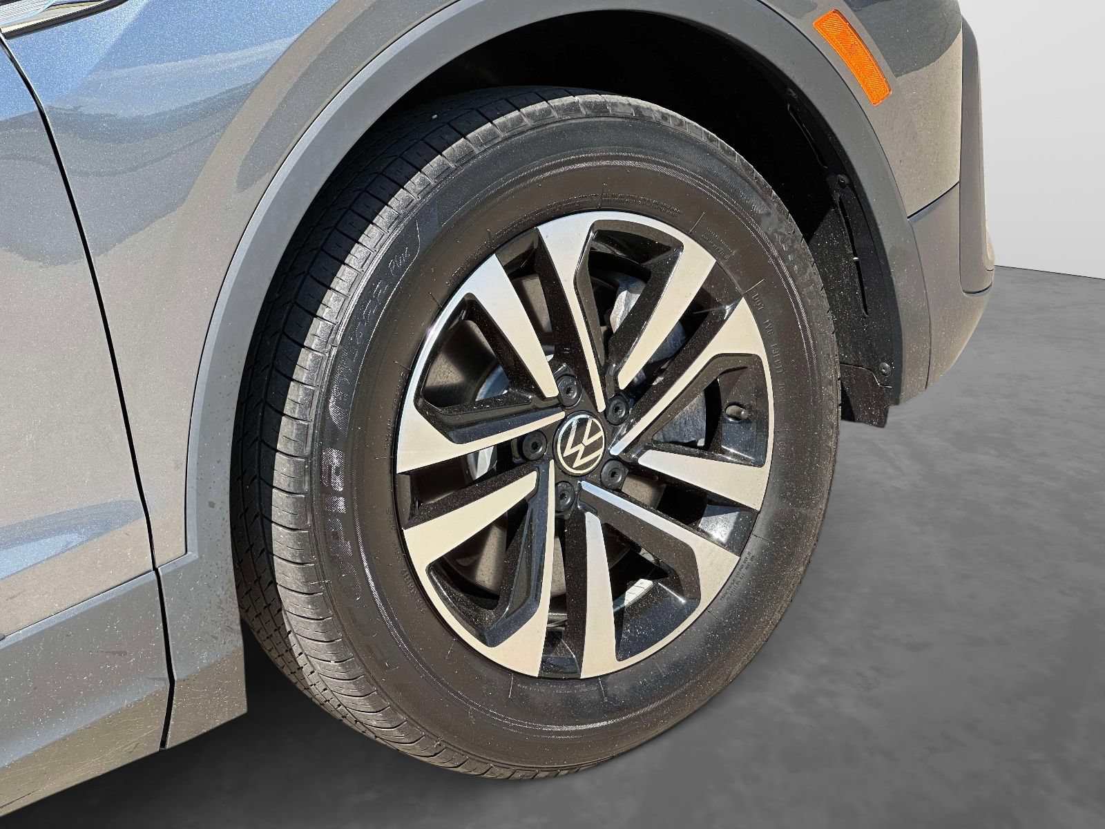 Certified 2024 Volkswagen Tiguan S FWD image 7