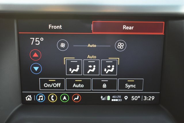 Used 2023 GMC Acadia SLT image 26