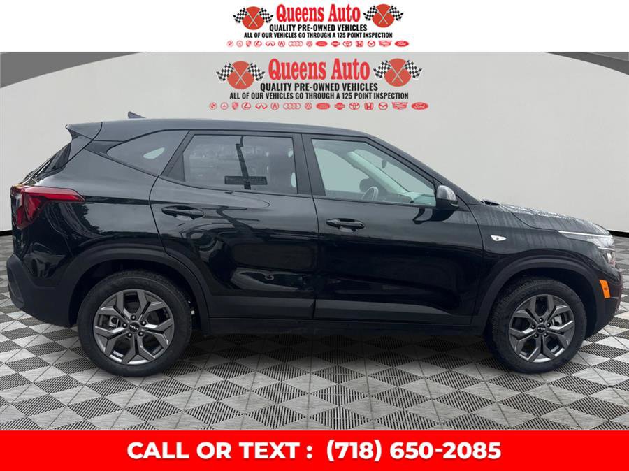 Used 2024 Kia Seltos LX AWD/4WD image 8