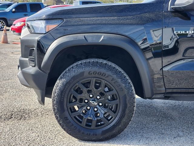 Used 2024 Chevrolet Colorado Trail Boss w/ Advanced Trailering Package AWD/4WD image 8
