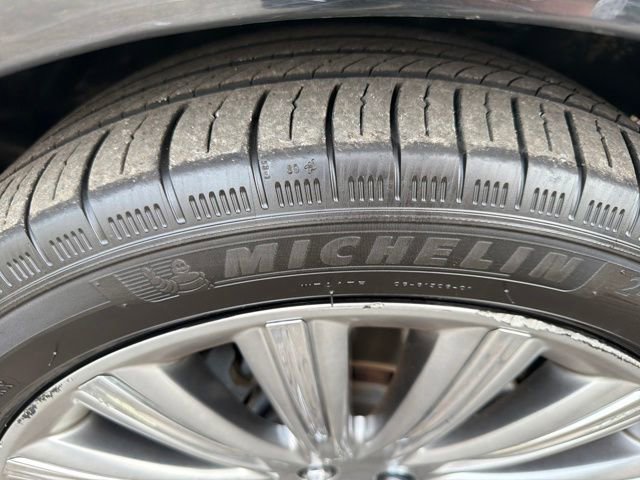 Used 2015 Lincoln MKS AWD w/ Equipment Group 101A image 32