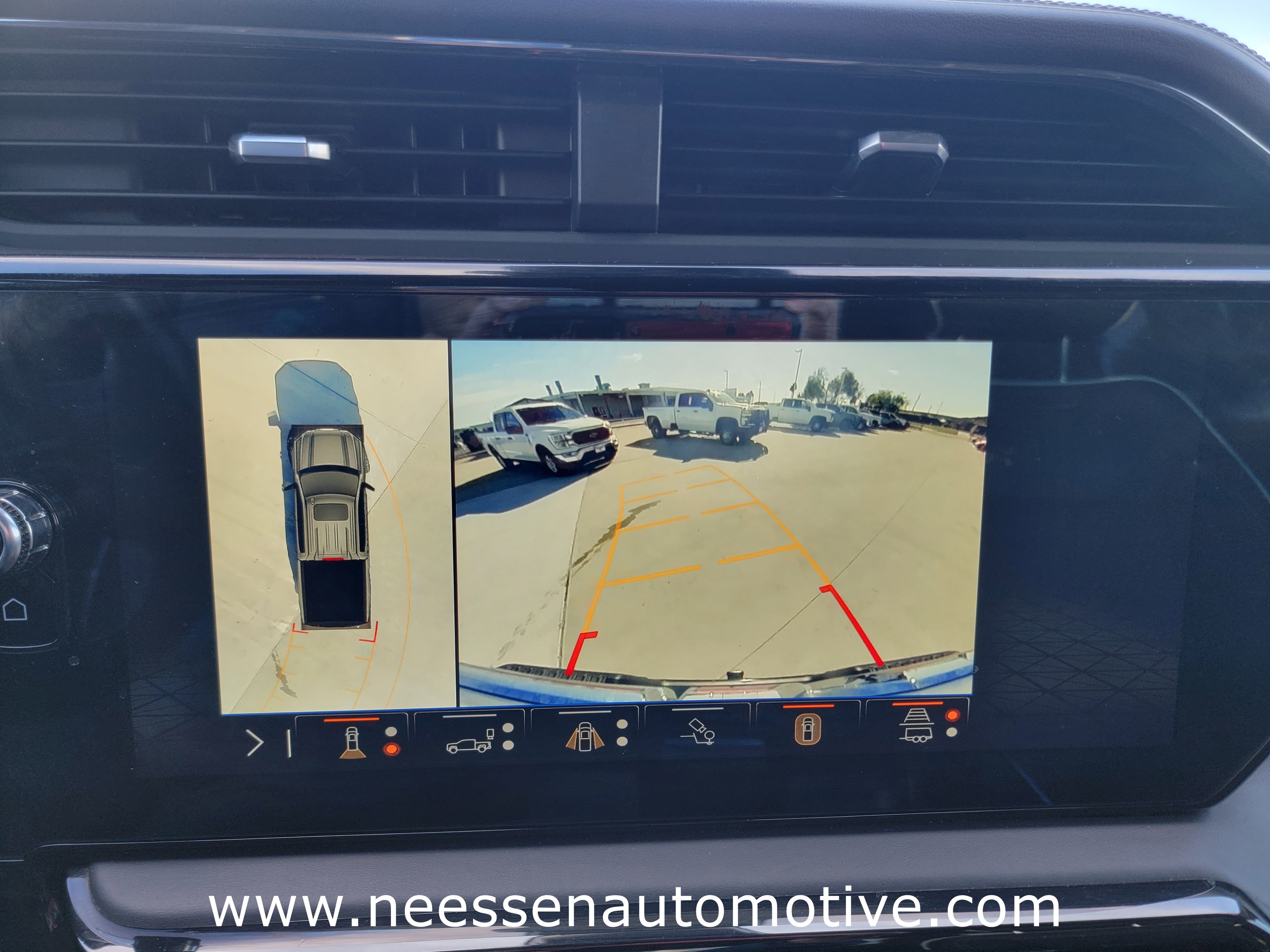 Used 2024 GMC Sierra 1500 AT4X image 24