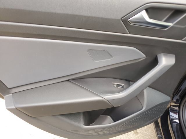 New 2026 Volkswagen Jetta SE FWD image 15