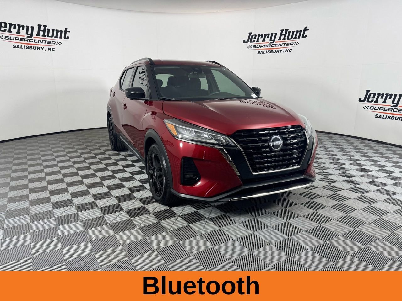 Used 2024 Nissan Kicks SR image 5