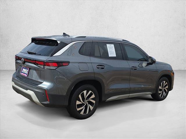 Used 2025 Volkswagen Tiguan S image 5