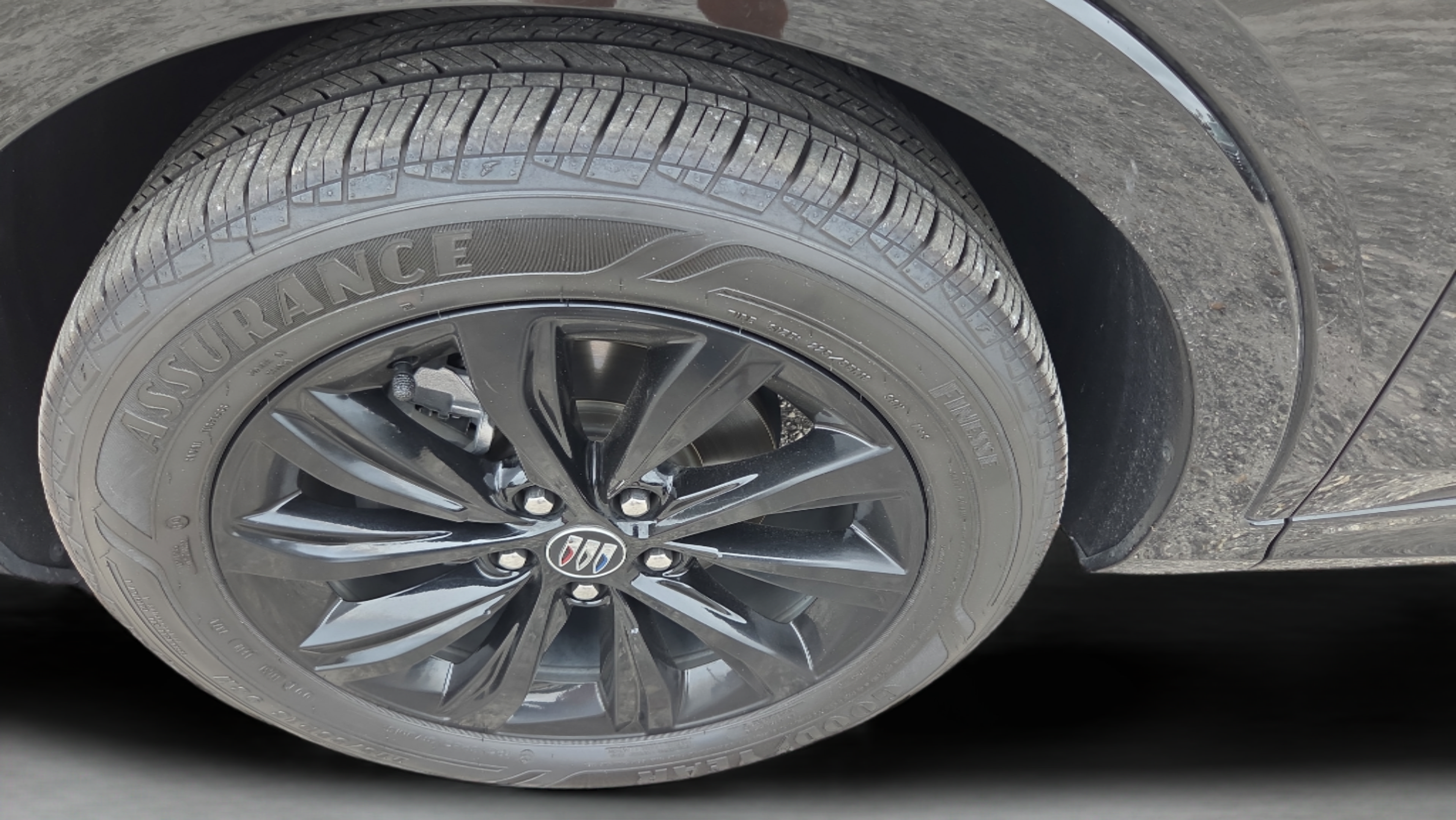 Used 2025 Buick Envista Sport Touring w/ Convenience I Package FWD image 29
