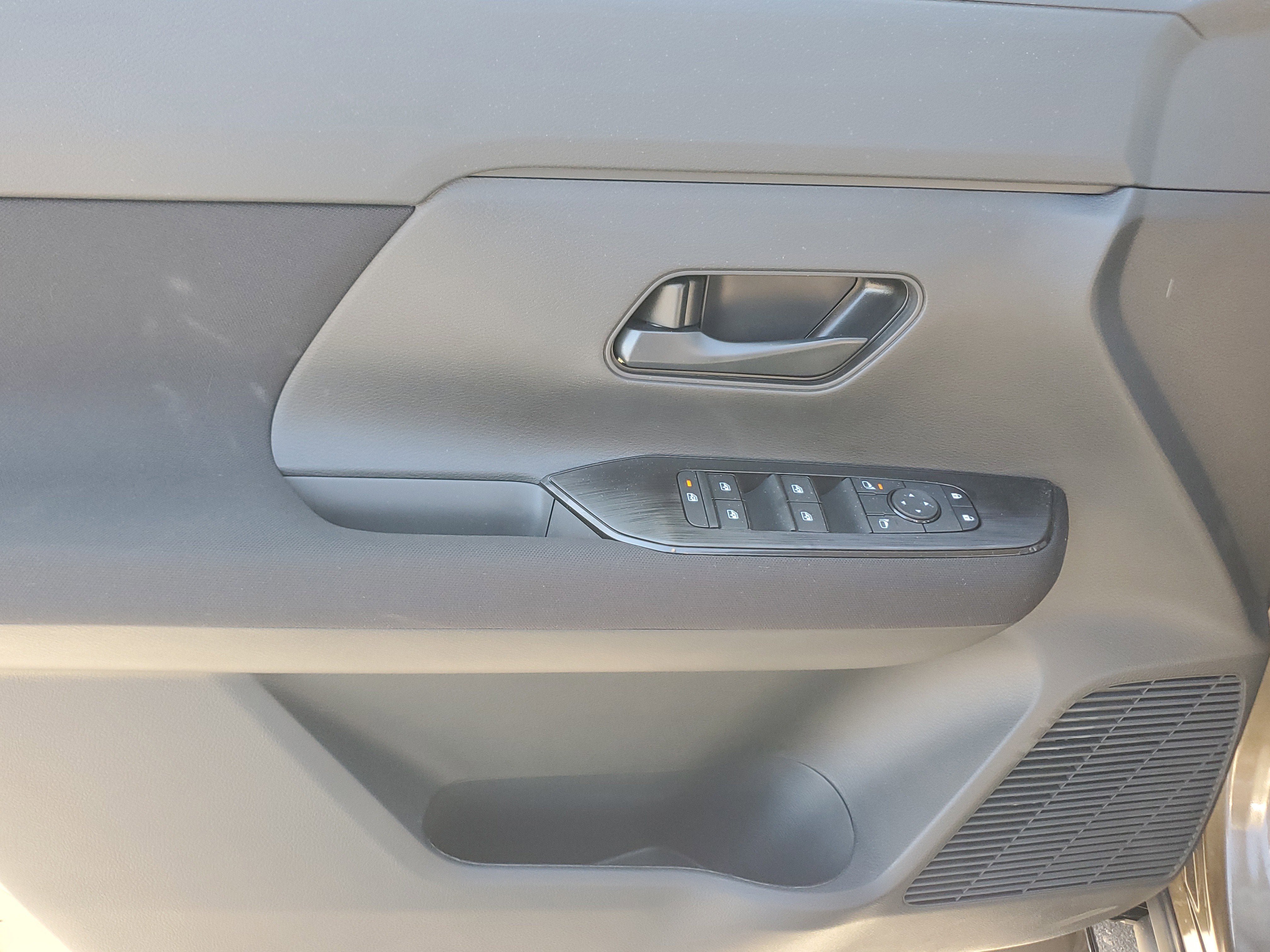 New 2026 Nissan Kicks S FWD image 12