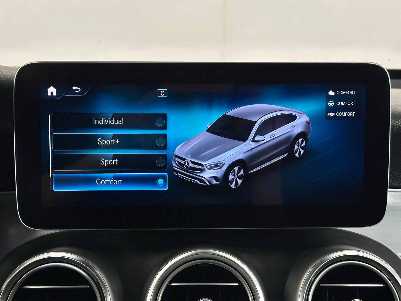 Used 2021 Mercedes-Benz GLC 300 4MATIC Coupe w/ AMG Line image 25