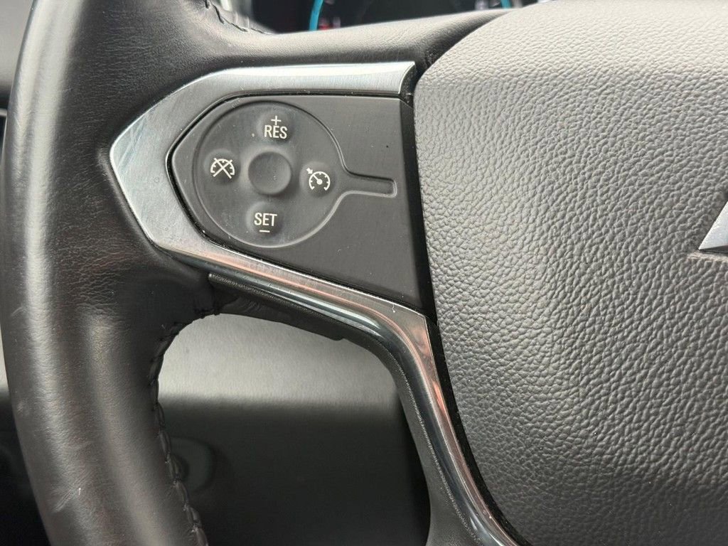 Used 2018 Chevrolet Traverse LT image 17